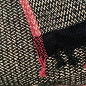 LOFT scarf 28 X 80 in